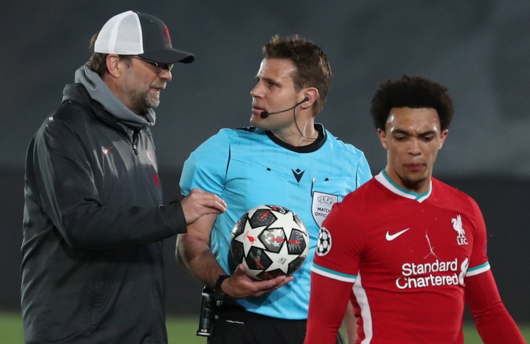 黄雅琼&刘雨辰今日大婚！马龙、王楚钦、樊振东等人送上祝福