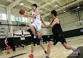 马卡：C罗将合伙在马德里开办夜总会，合伙人是夜场大亨