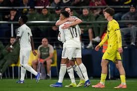 格雷米奥扳平后，主帅梅内塞斯与球迷发生口角并向其竖中指